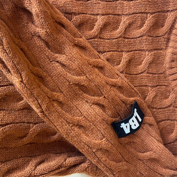 J·B4 Just Before Ochre Sweater - Picture 4 of 4